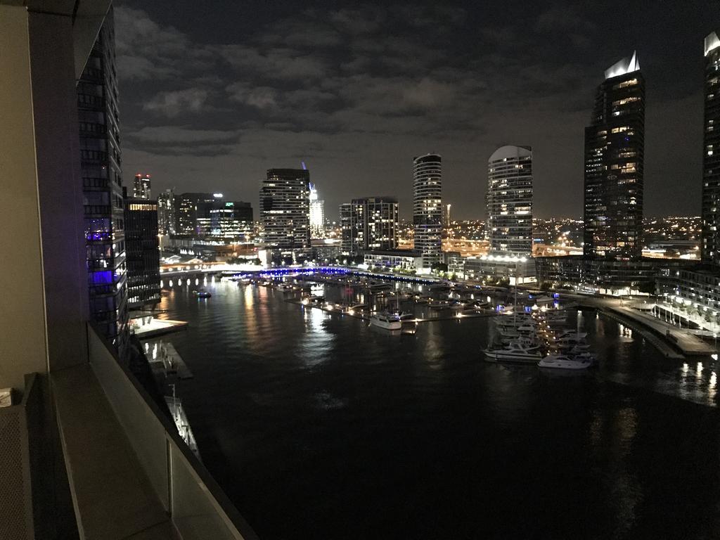 Melbourne Private Apartments - Collins Street Waterfront, Docklands Exterior photo
